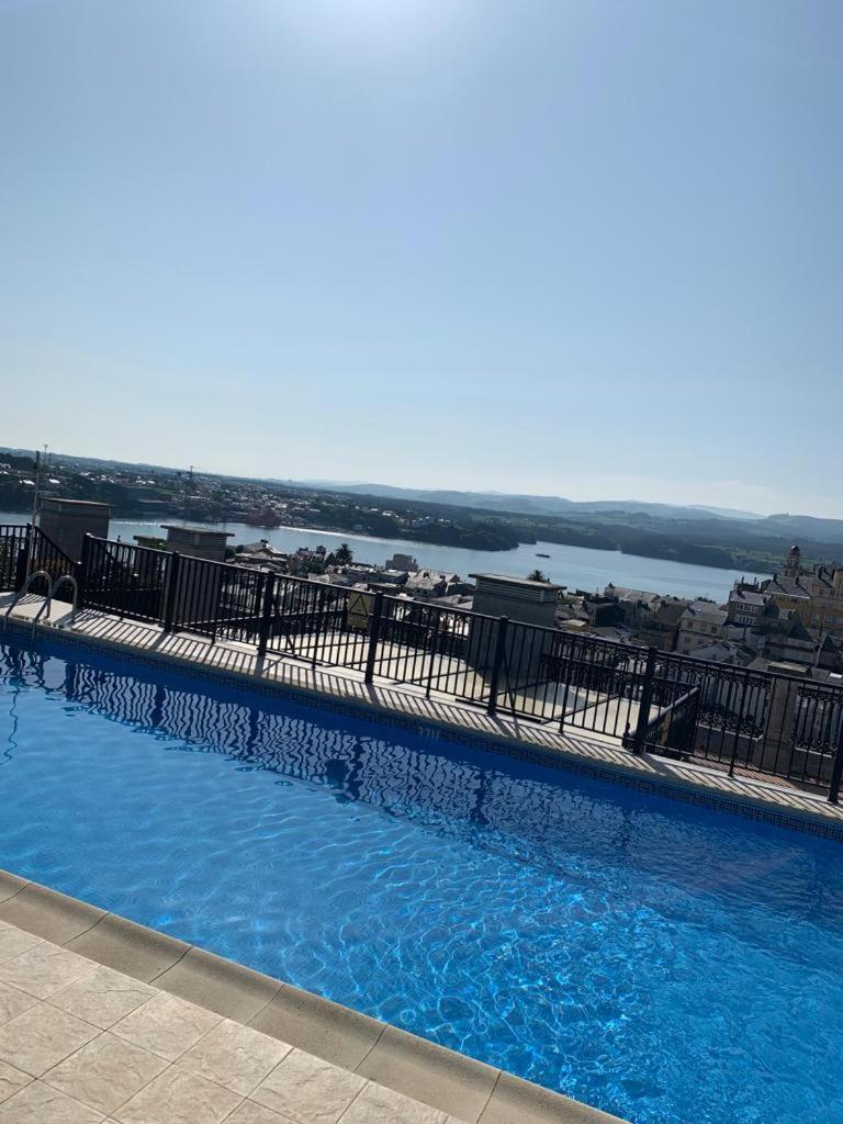 Moderno Piso Con La Mejor Terraza De Ribadeo Y Vistas Maravillosas Zewnętrze zdjęcie