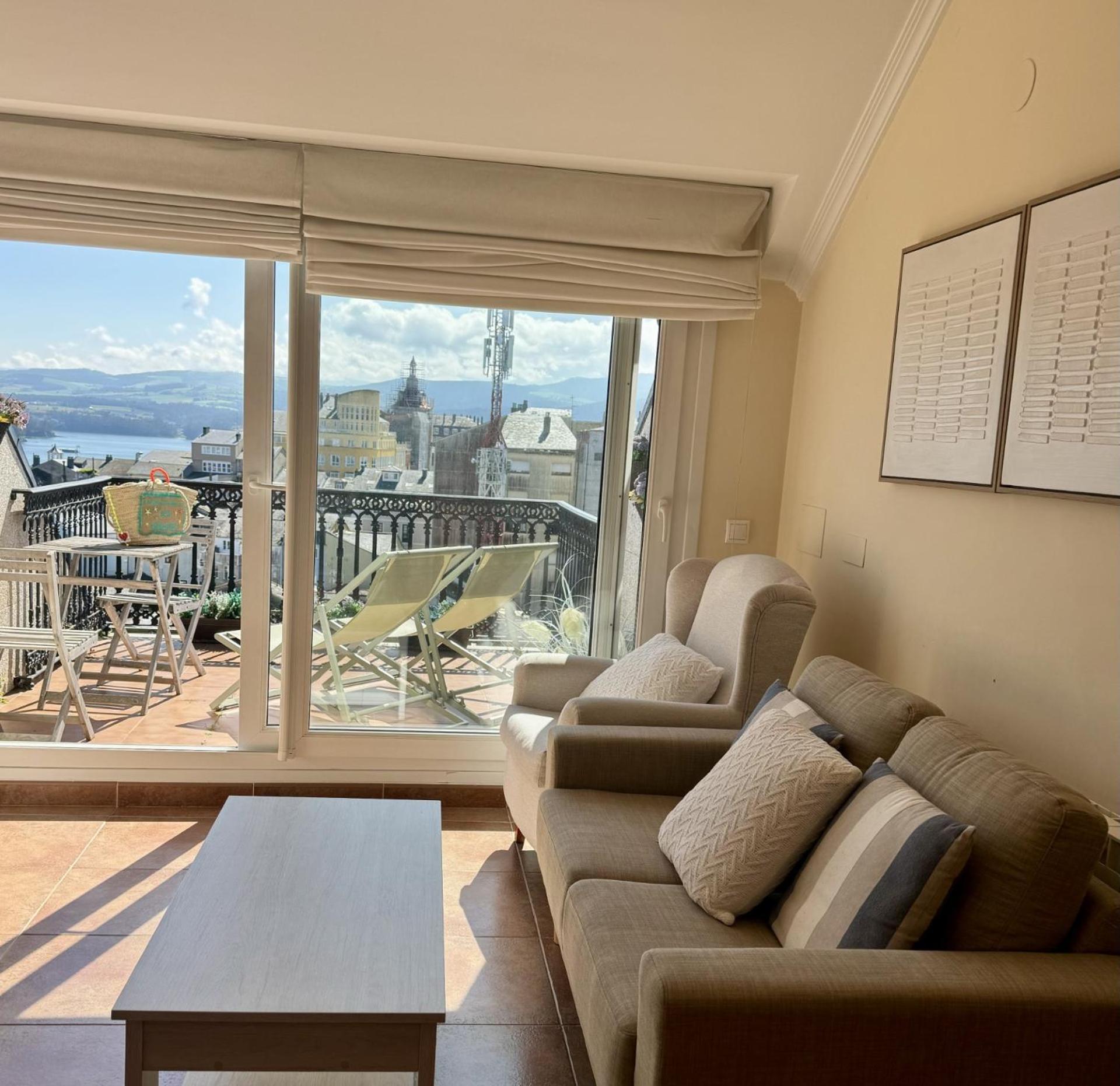 Moderno Piso Con La Mejor Terraza De Ribadeo Y Vistas Maravillosas Zewnętrze zdjęcie